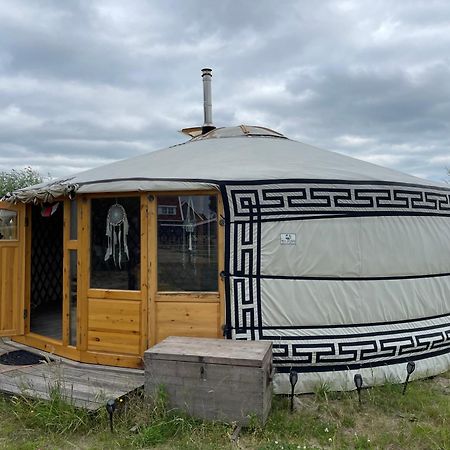 ホテル Luxe Yurt カウデーケルケ エクステリア 写真